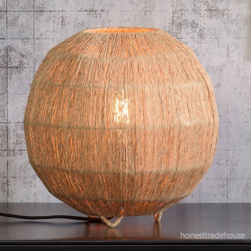 GOOD & MOJO Iguazu bordslampa, klot, Ø 25 cm 8716248085908
